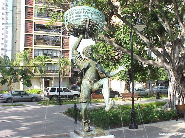 Estatua de Juan Bobo, Condado